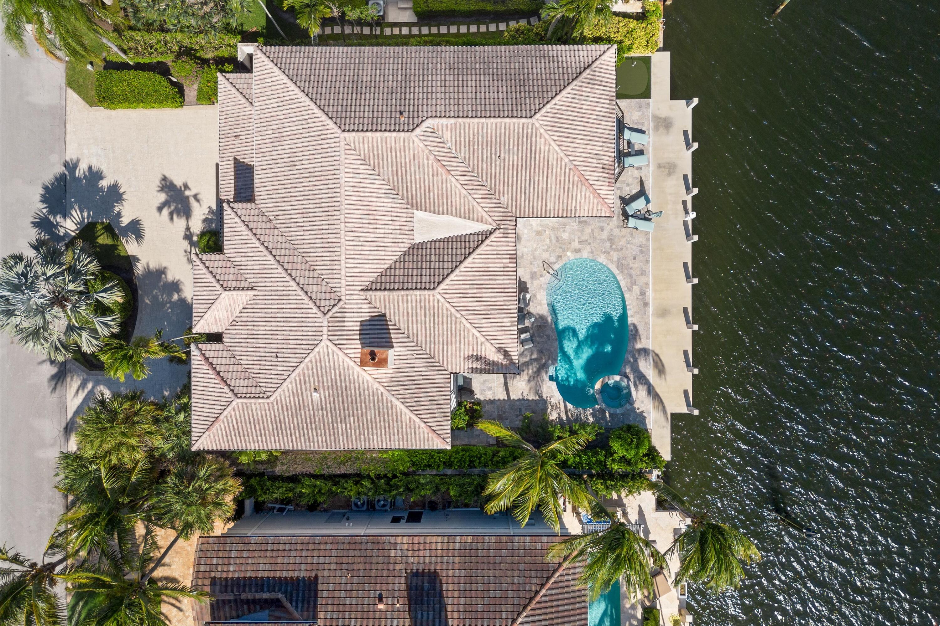 660 Golden Harbour Drive