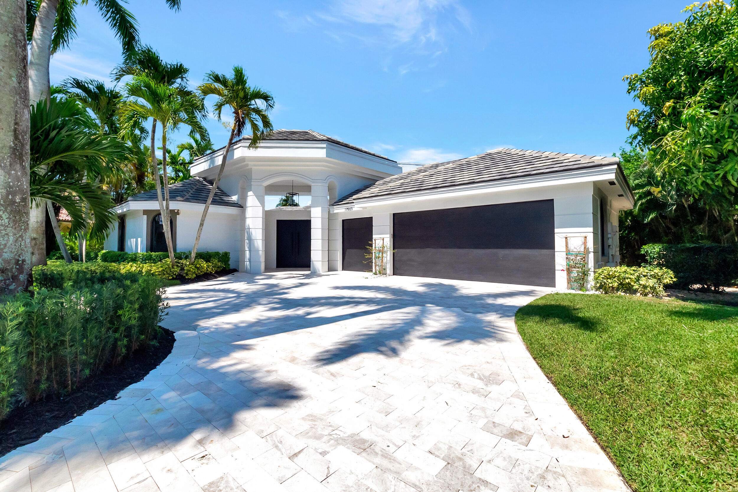 17543 Lake Estates Drive