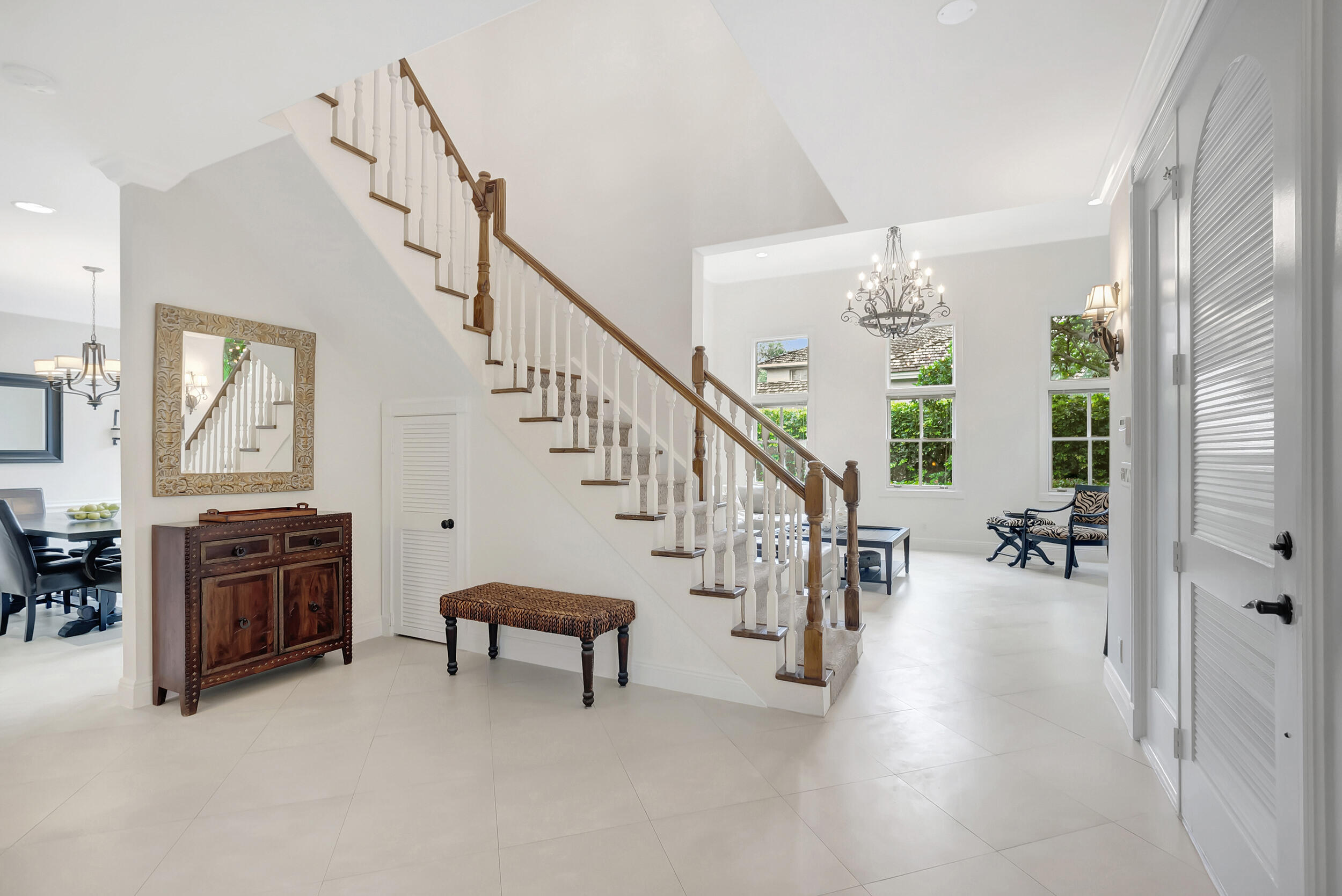 5600 NW 40th Avenue