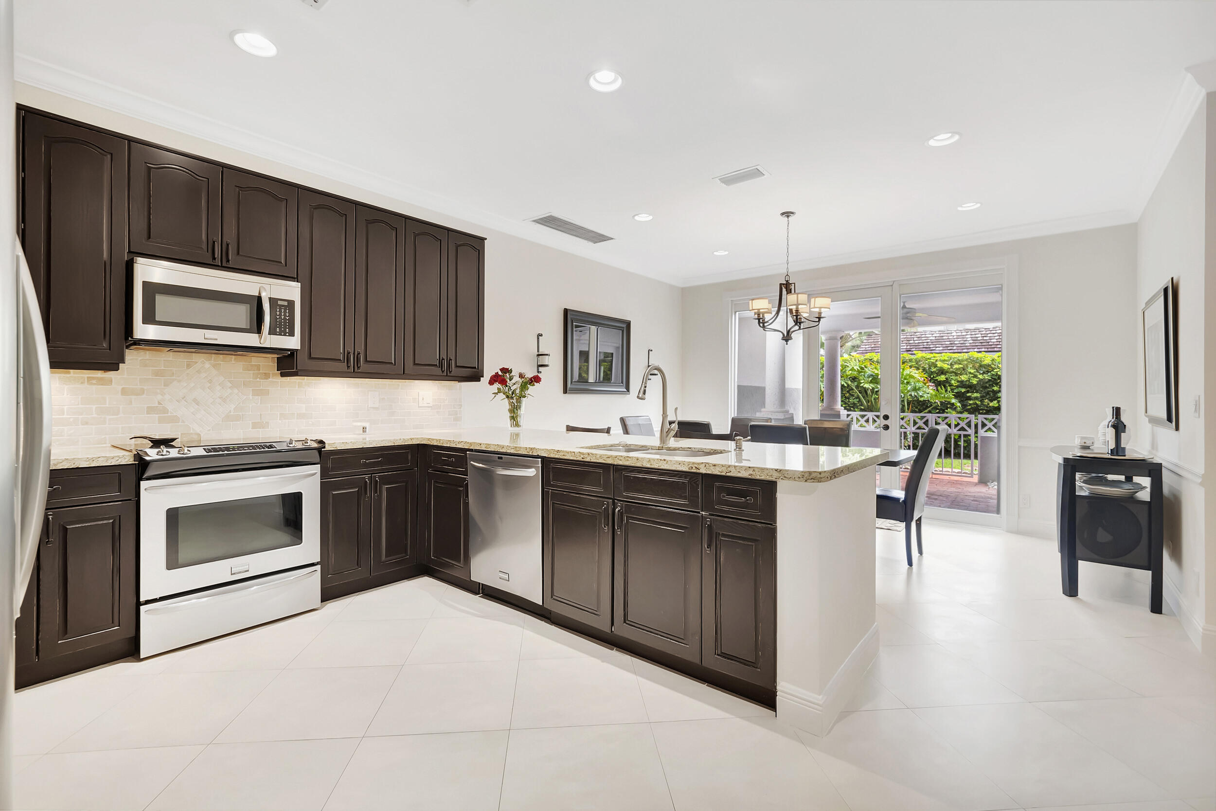 5600 NW 40th Avenue