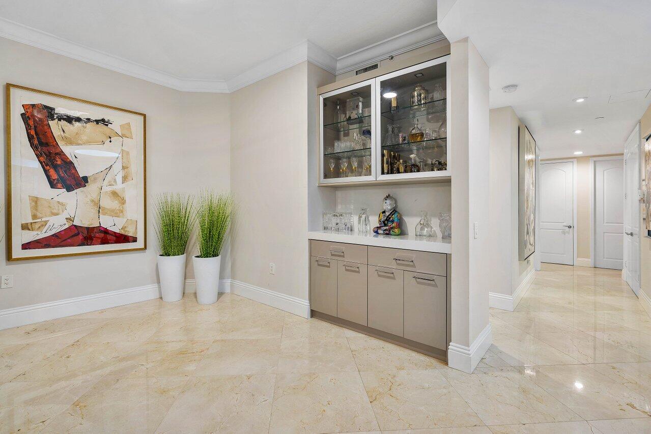 1 N Ocean Boulevard 303