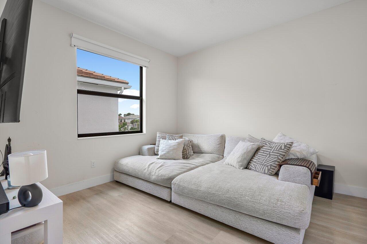 7321 Estero Drive