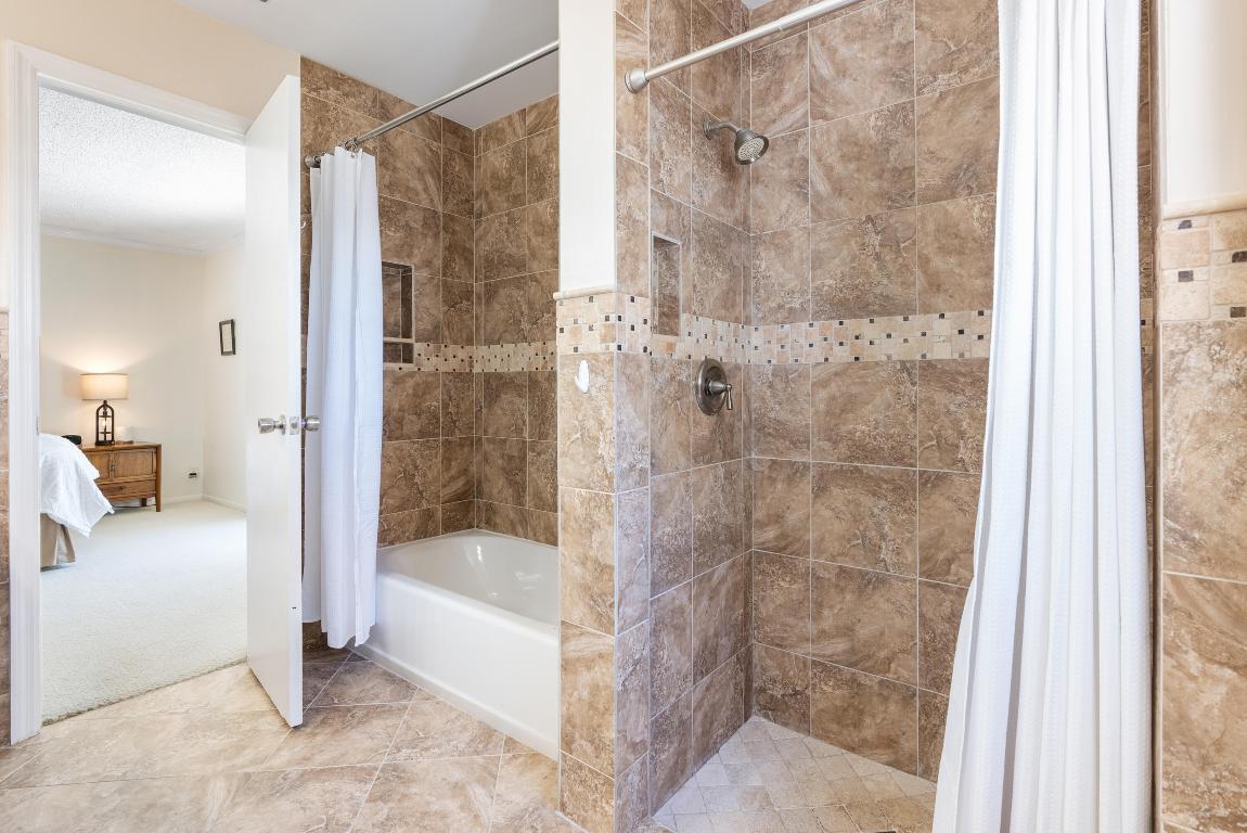 3720 Sherwood Boulevard