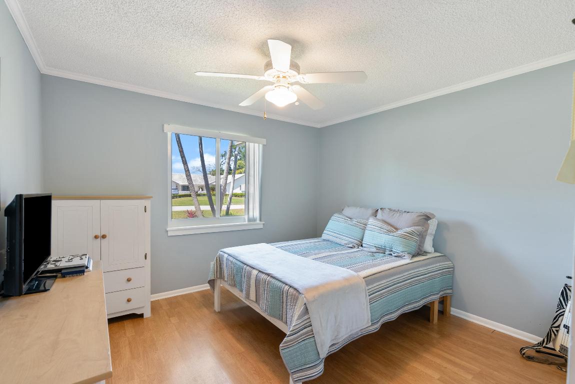 3720 Sherwood Boulevard