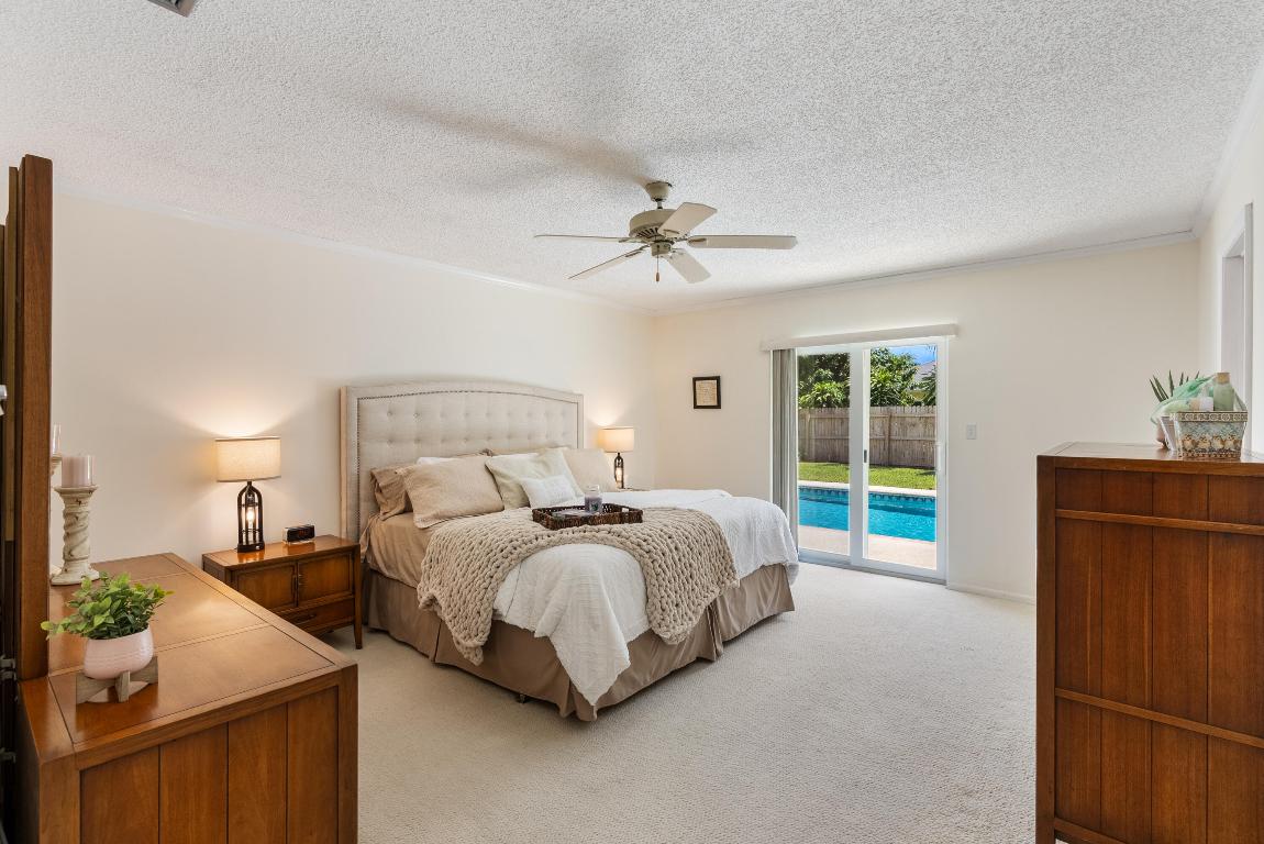 3720 Sherwood Boulevard