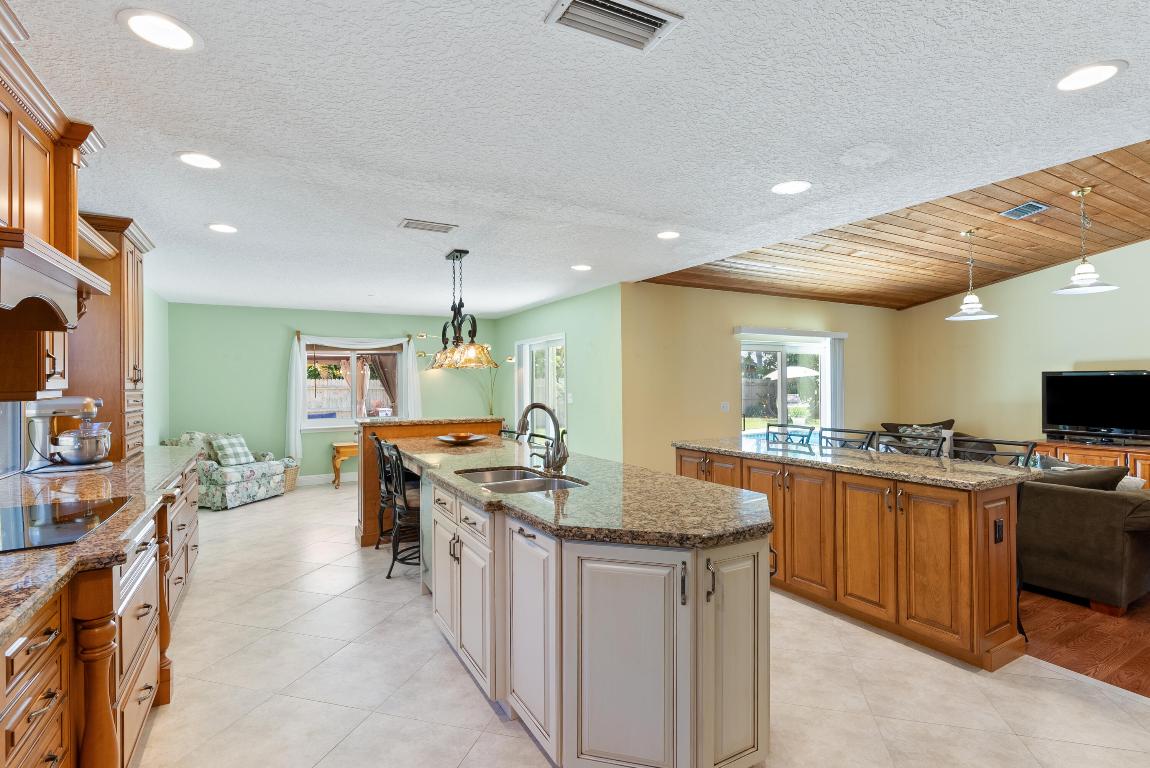 3720 Sherwood Boulevard