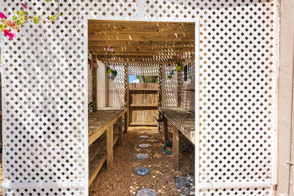 3720 Sherwood Boulevard