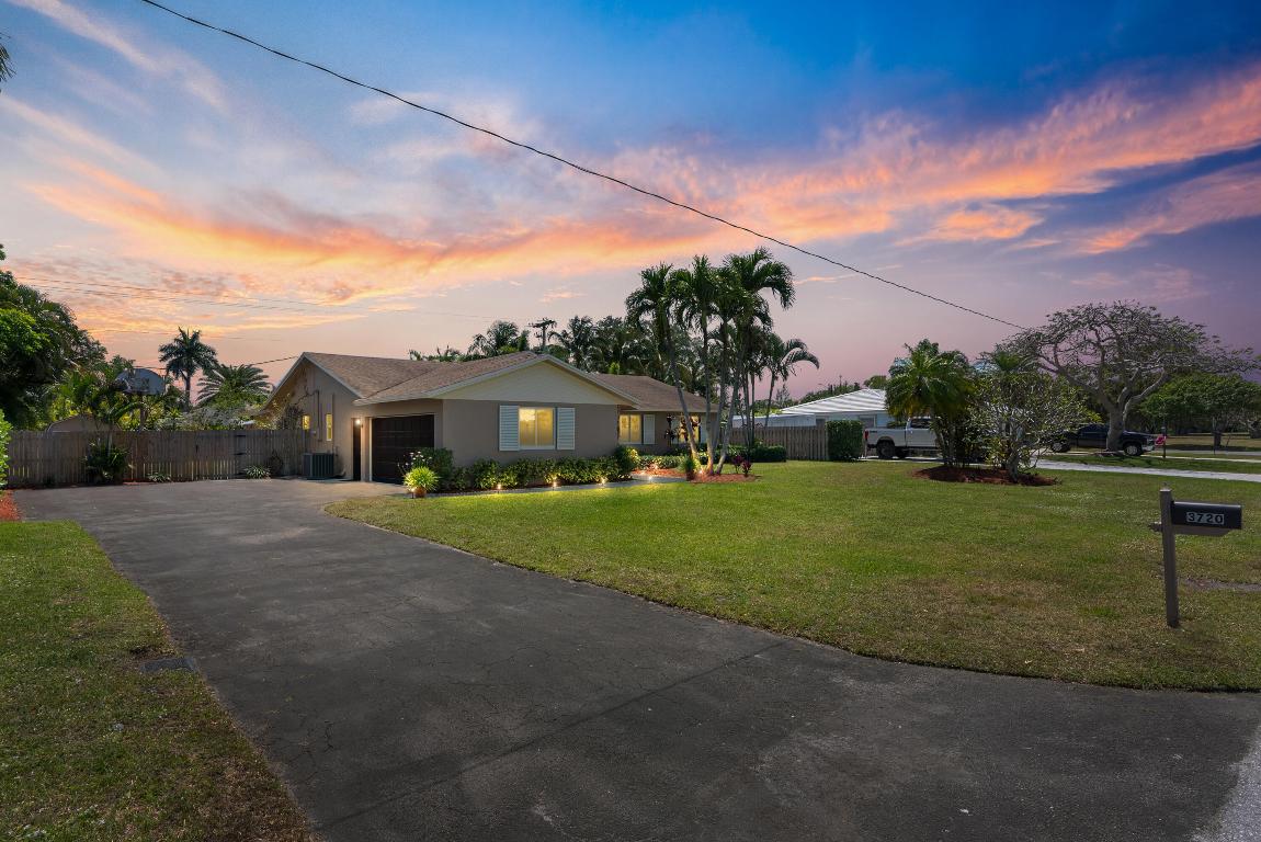 3720 Sherwood Boulevard