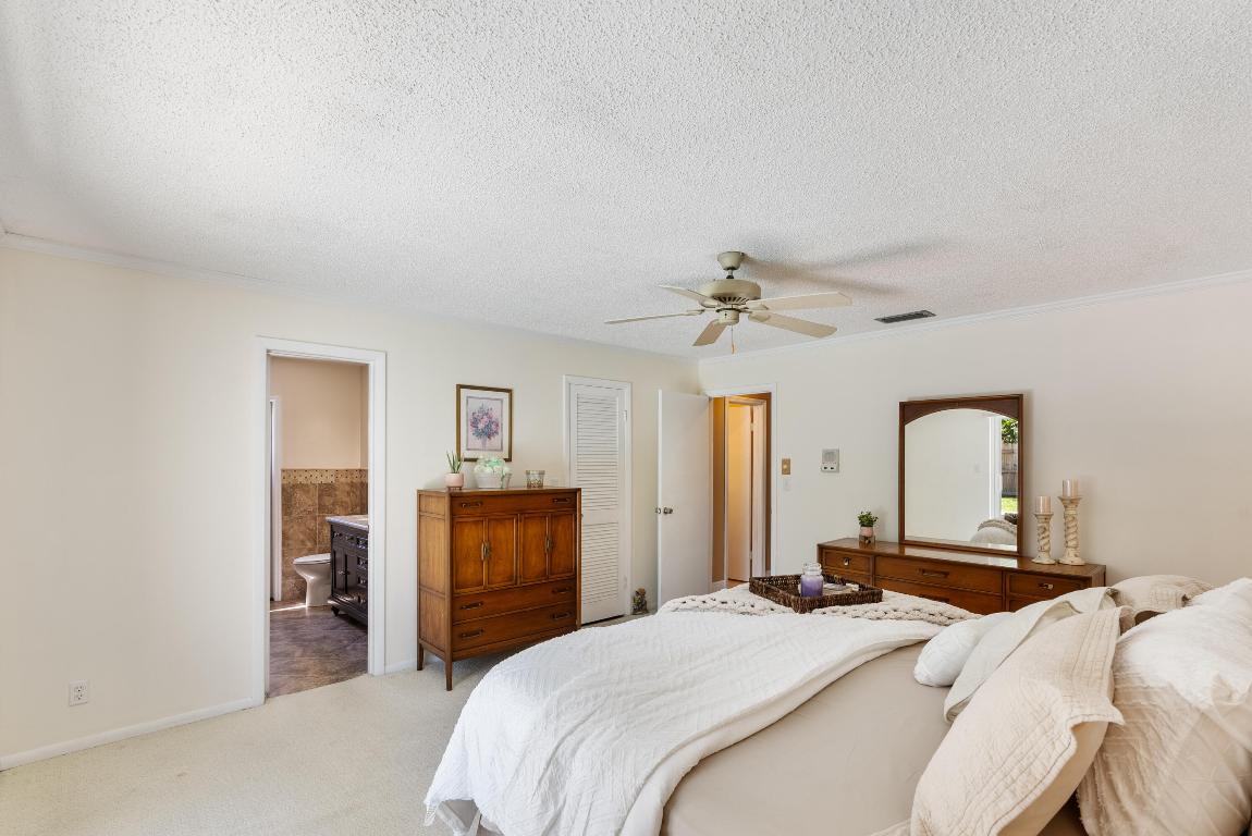 3720 Sherwood Boulevard