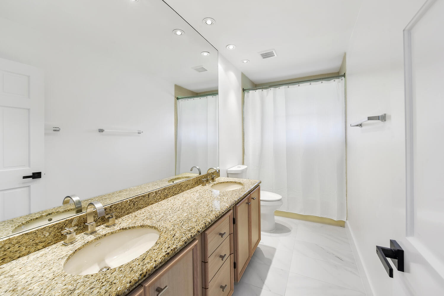 3185 St. James Drive