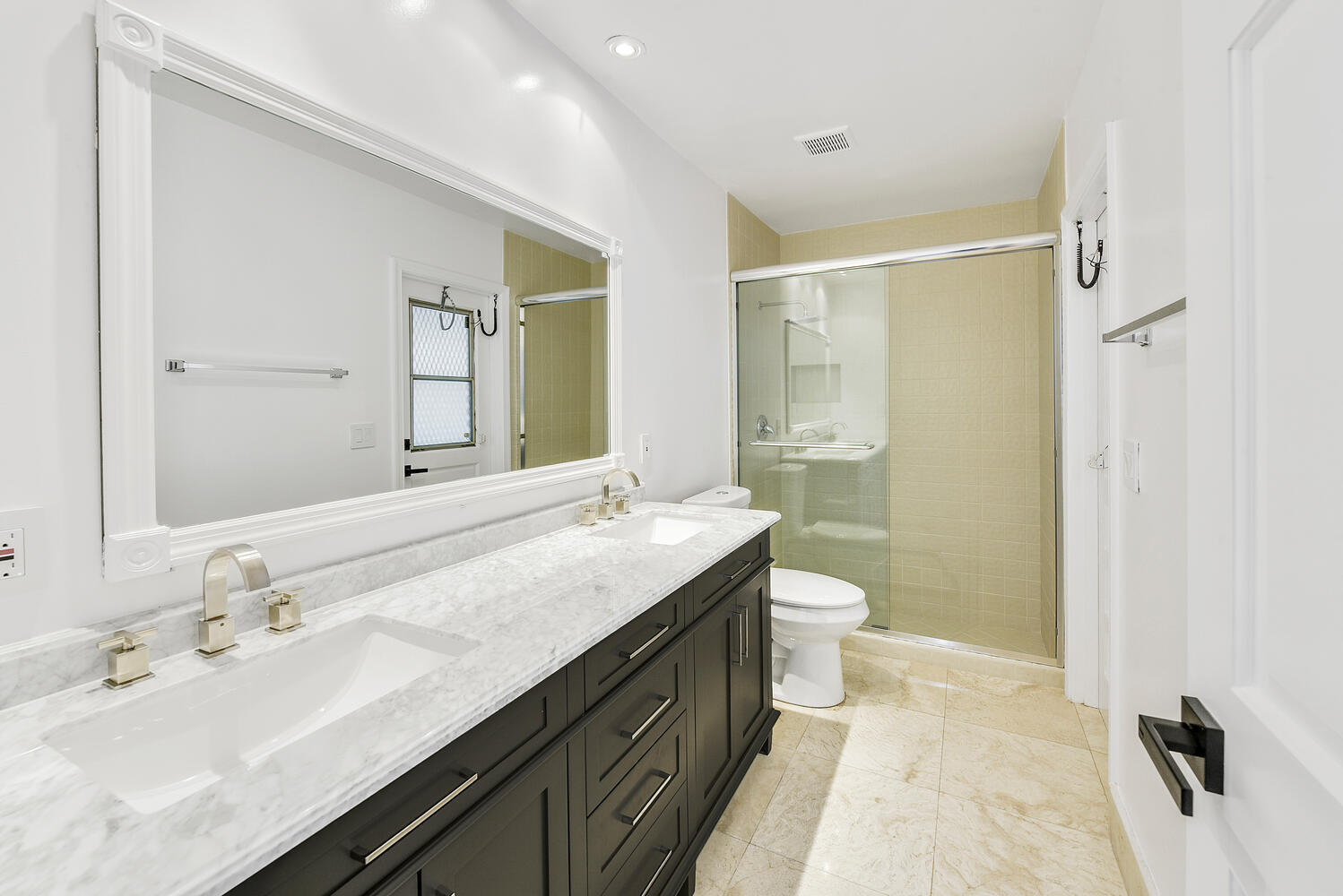3185 St. James Drive
