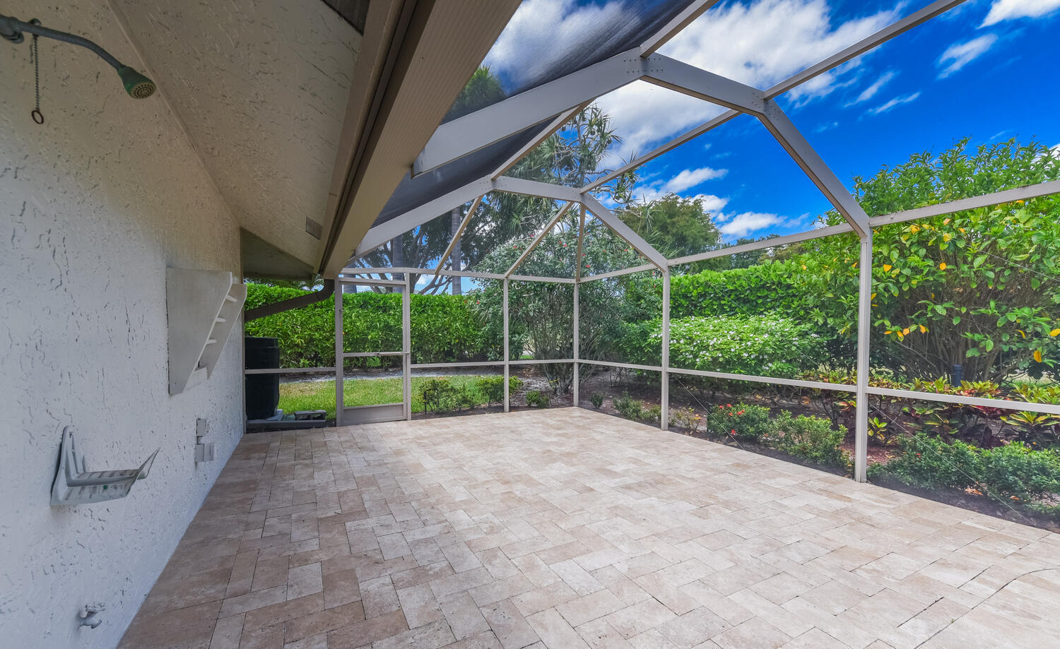 3185 St. James Drive