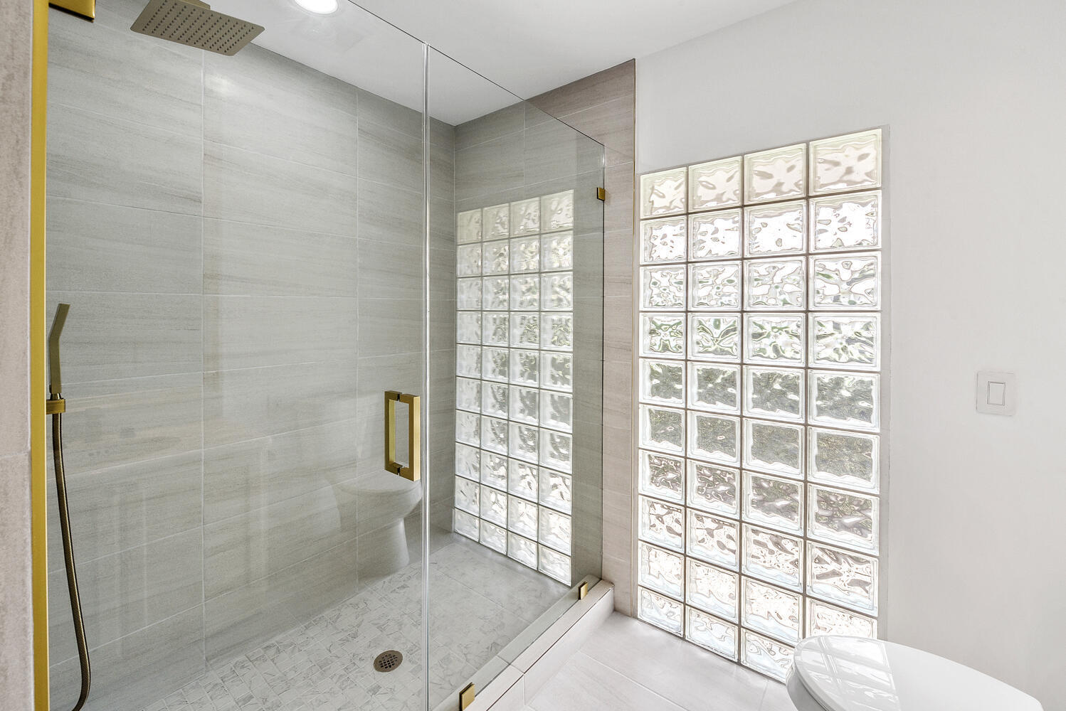 3185 St. James Drive