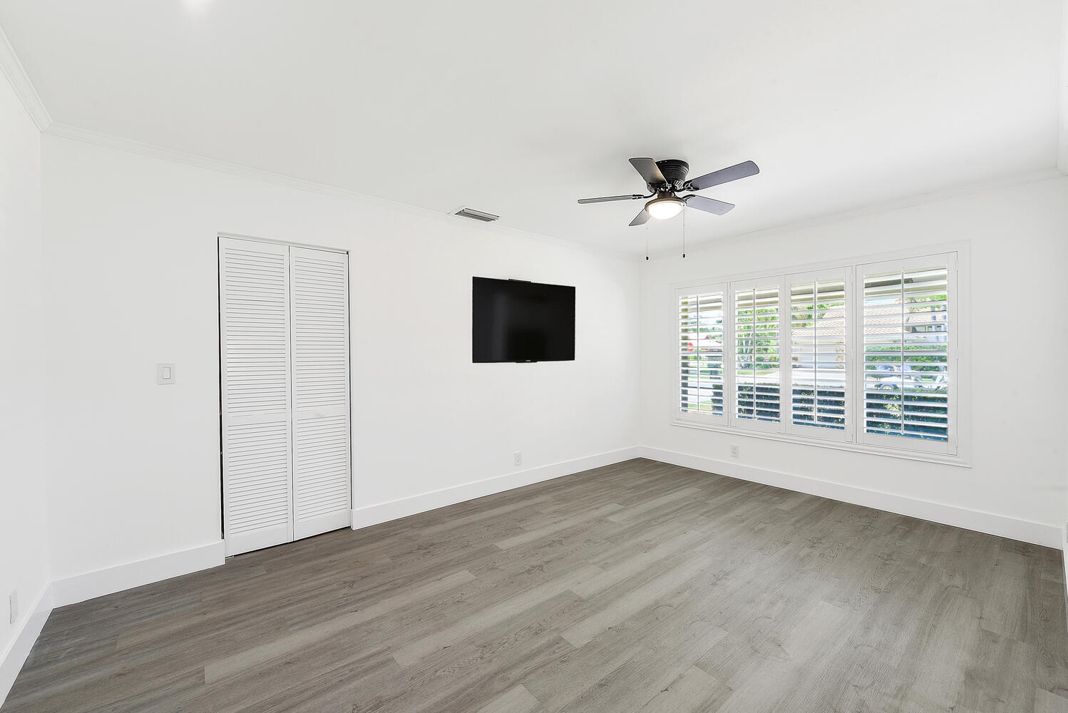 3185 St. James Drive