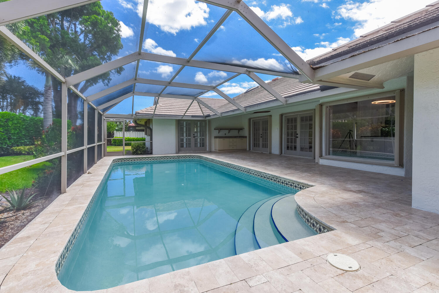 3185 St. James Drive