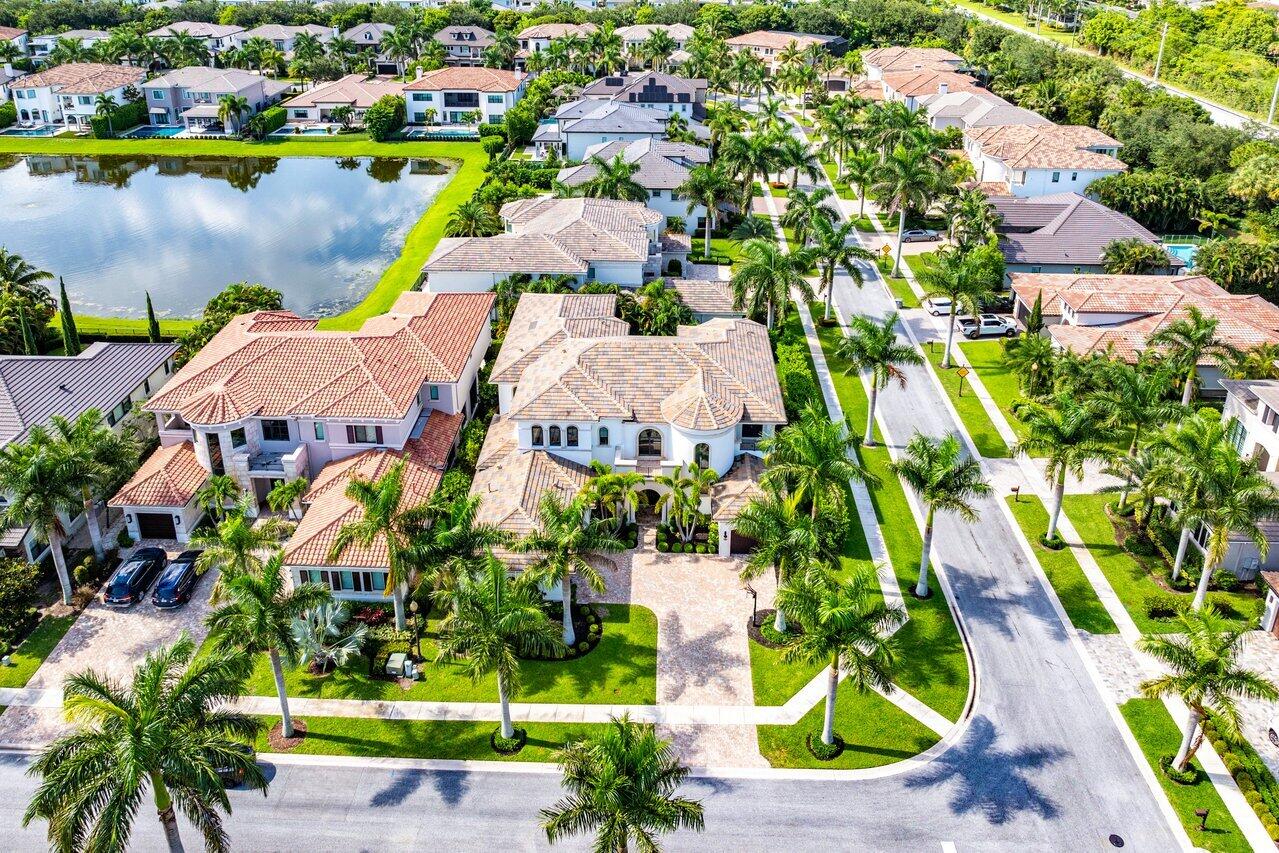 9065 Pintura Way