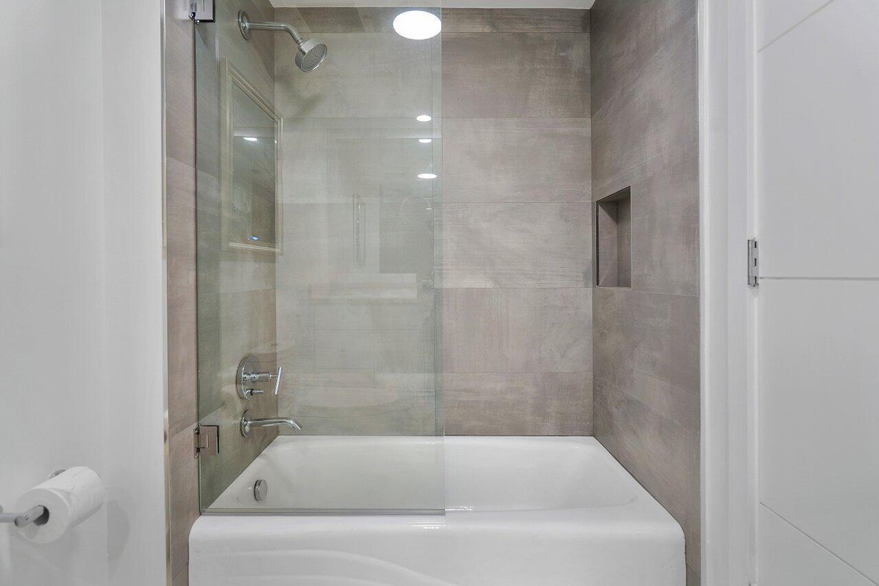 550 SE Mizner Boulevard B-802