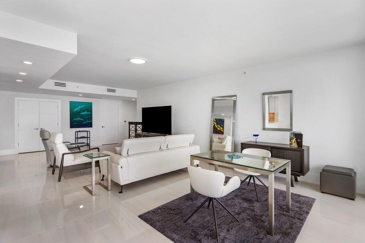 550 SE Mizner Boulevard B-802