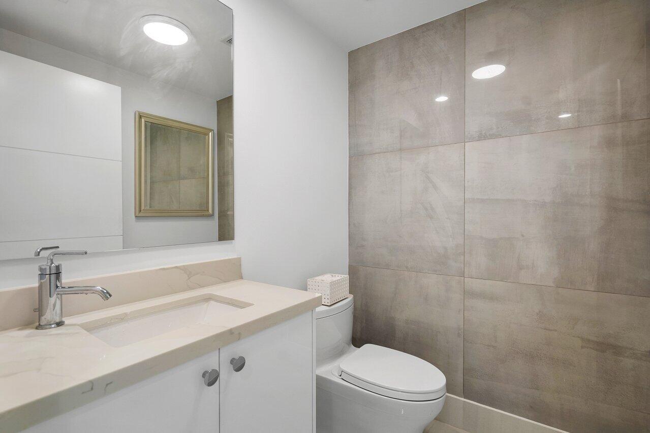 550 SE Mizner Boulevard B-802