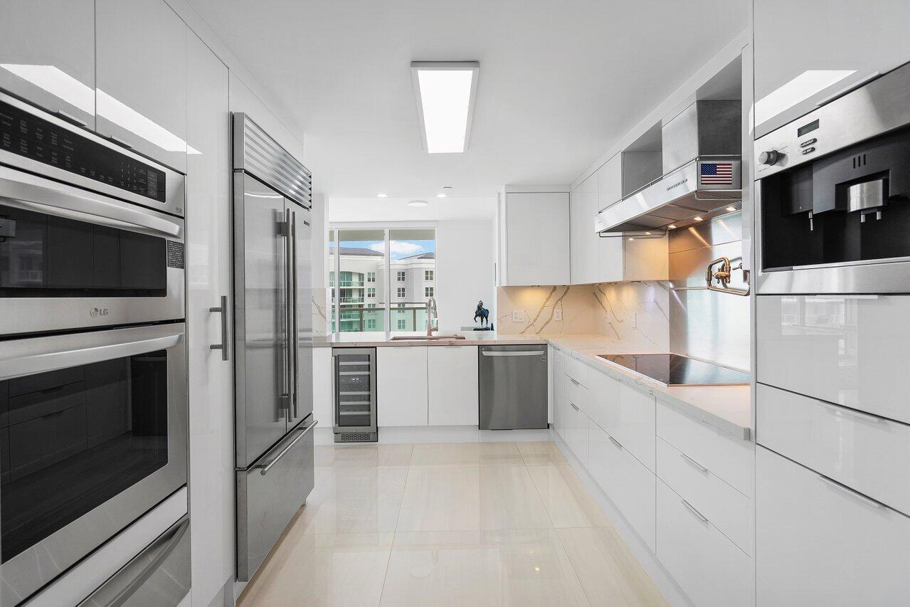 550 SE Mizner Boulevard B-802