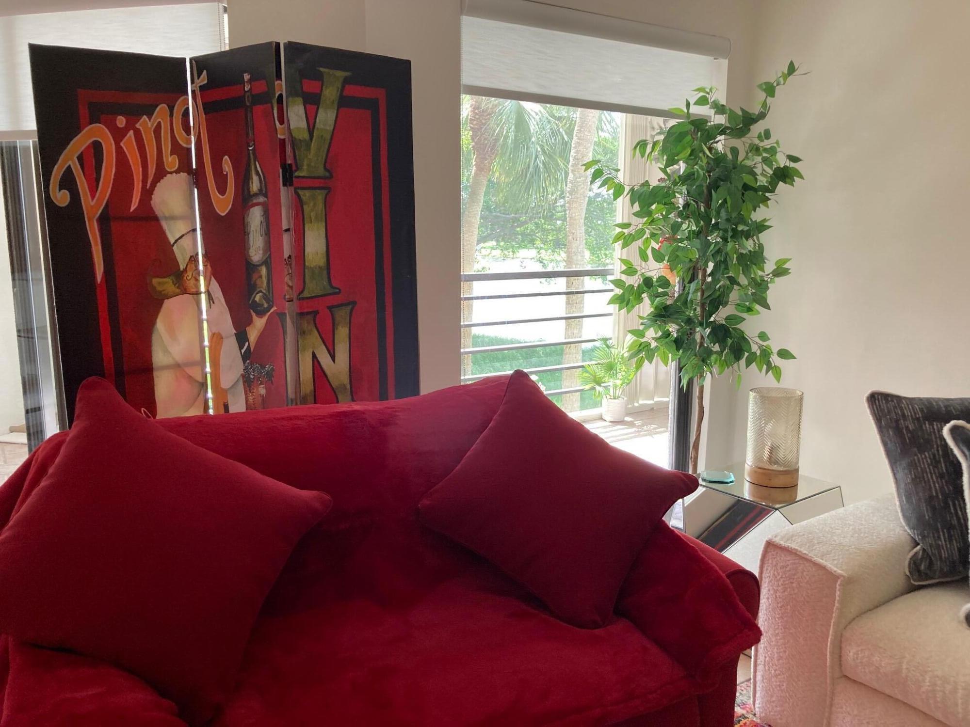 5650 Camino Del Sol, 203