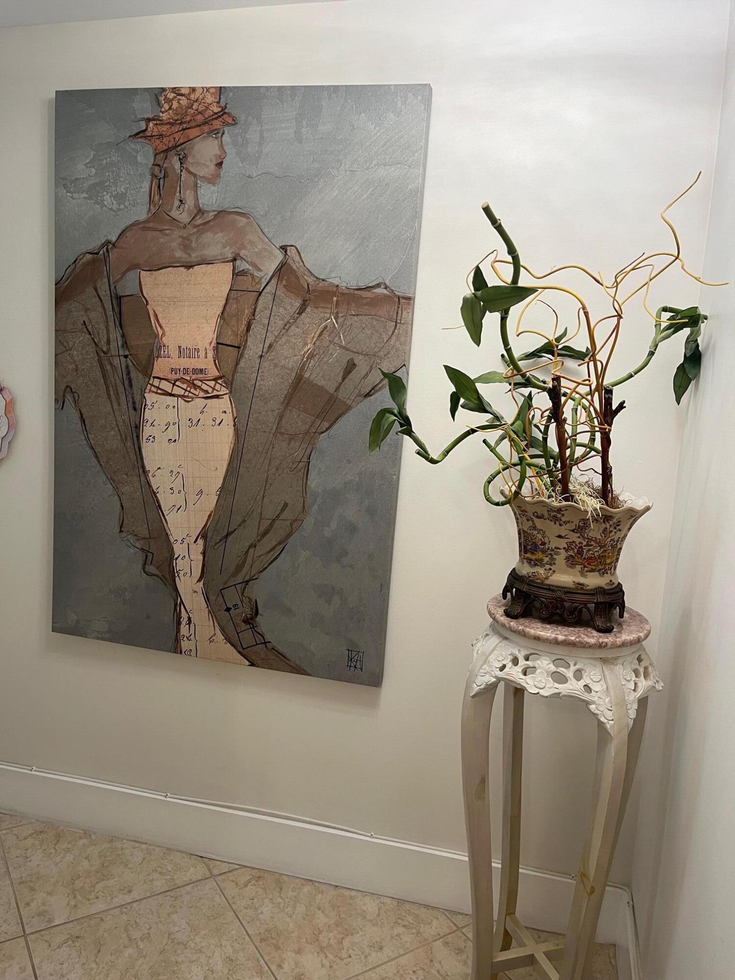 5650 Camino Del Sol, 203