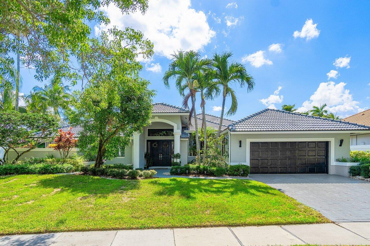 5761 Paddington Way