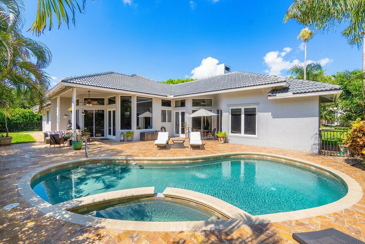 5761 Paddington Way