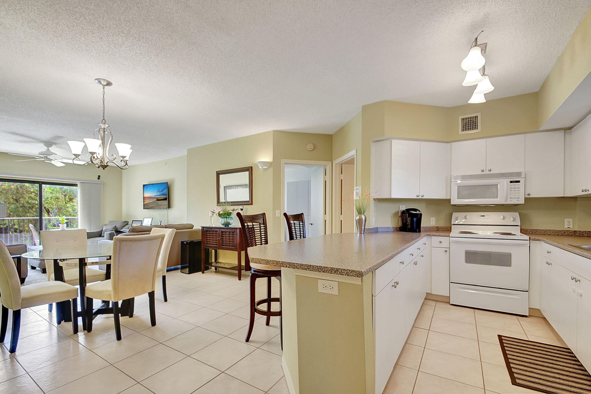 2105 Lavers Circle 202
