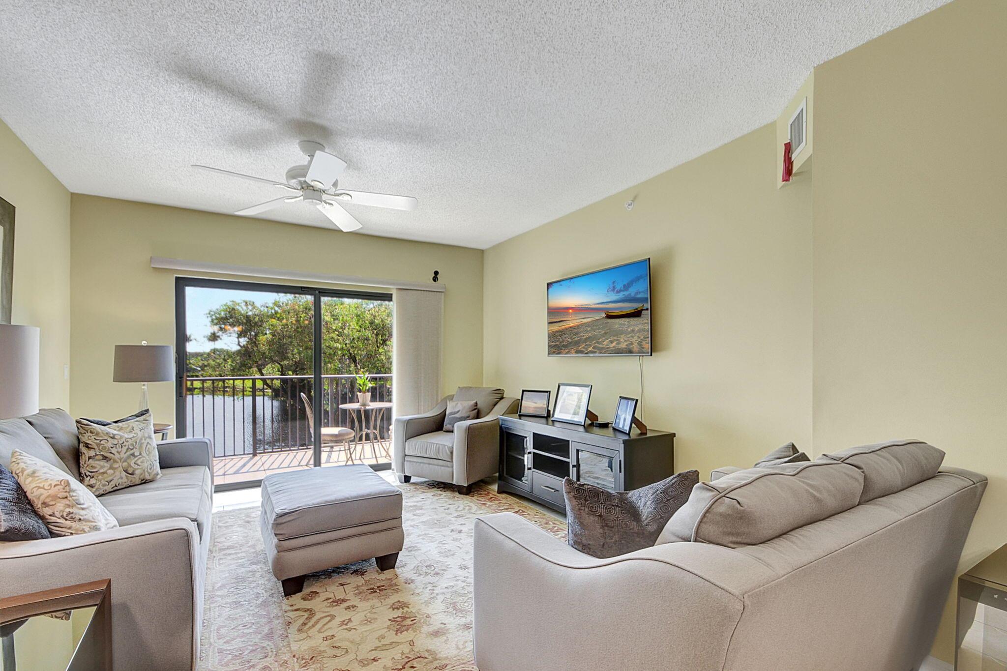 2105 Lavers Circle 202