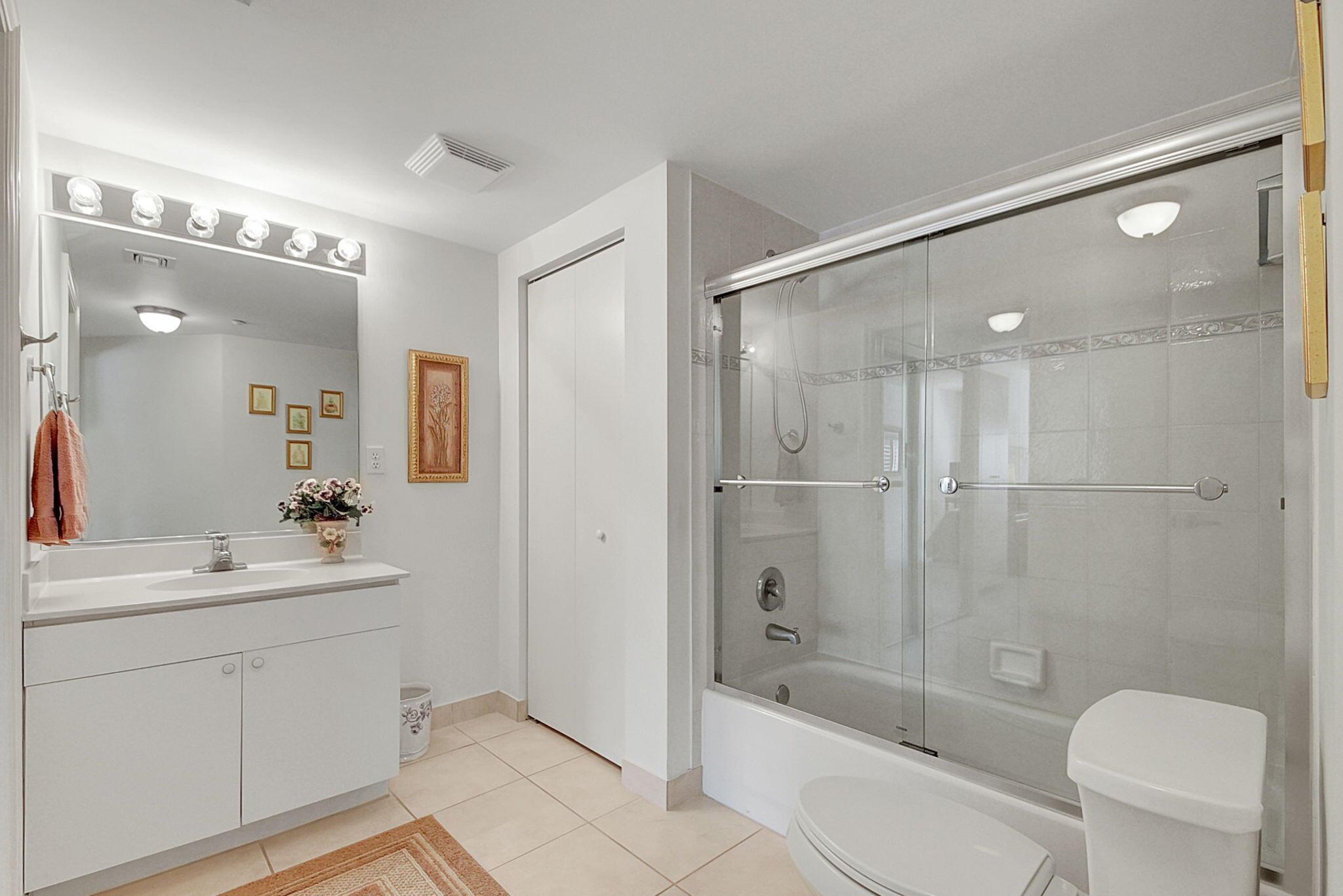 2105 Lavers Circle 202
