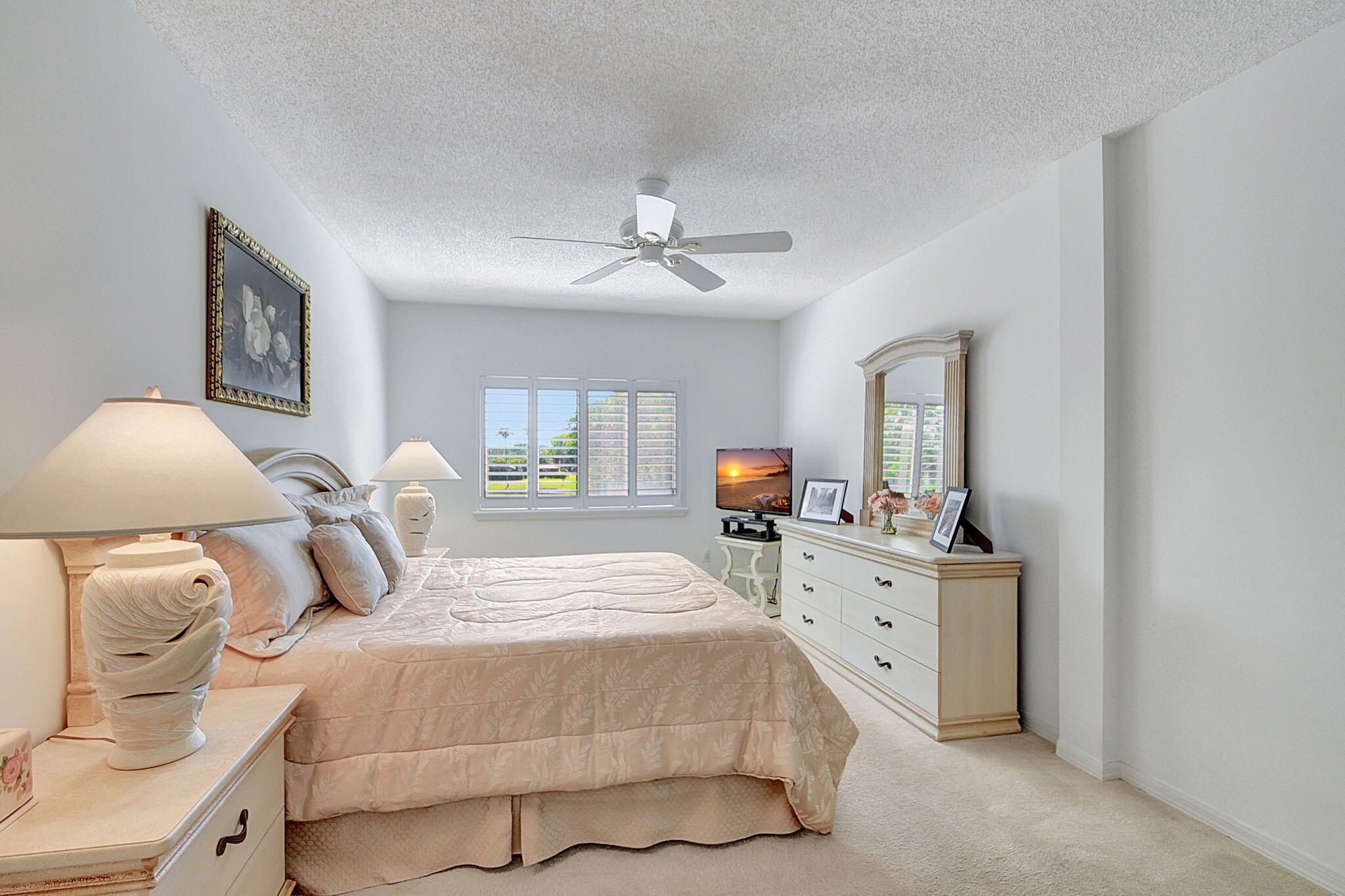 2105 Lavers Circle 202