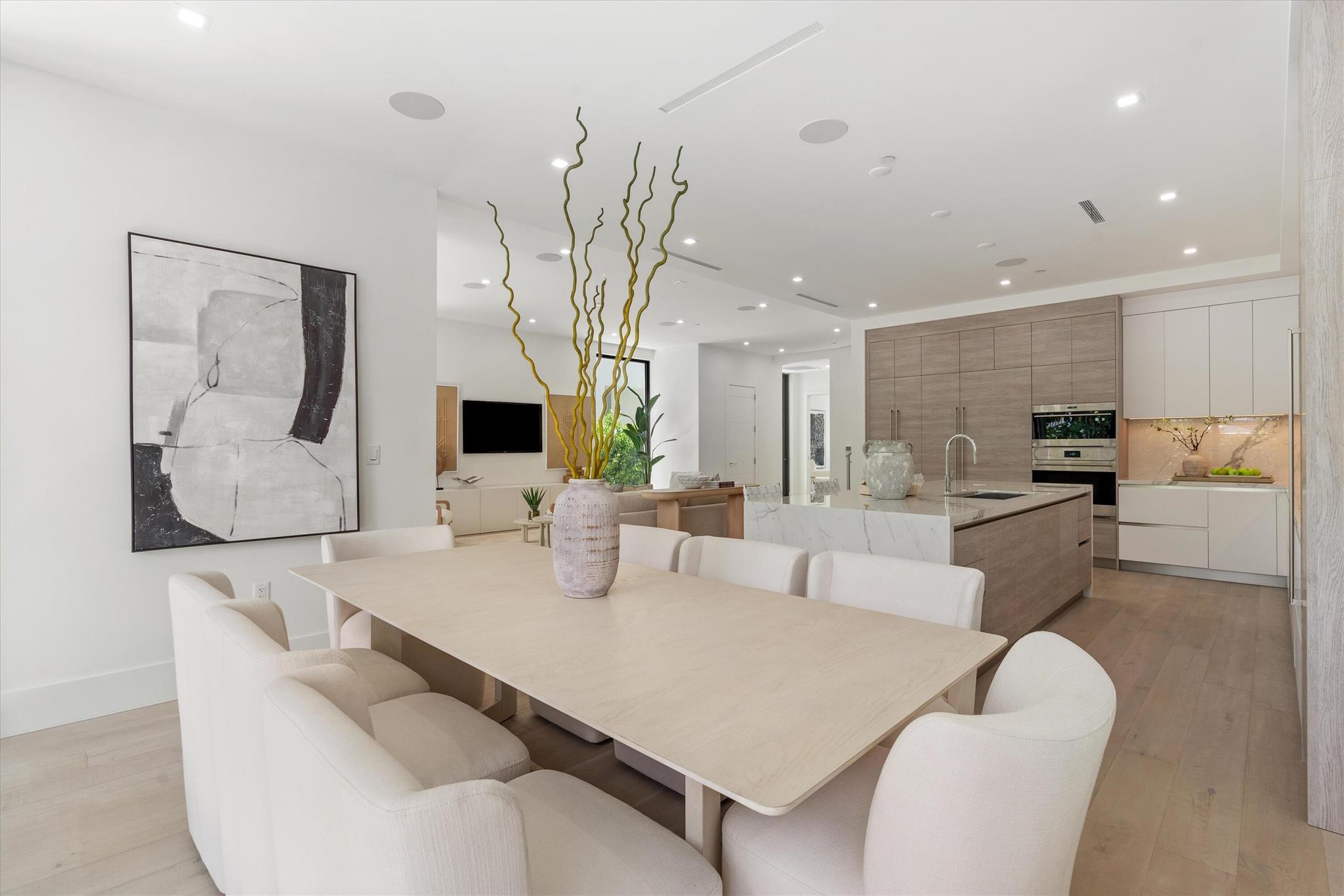 1066 Del Harbour Drive