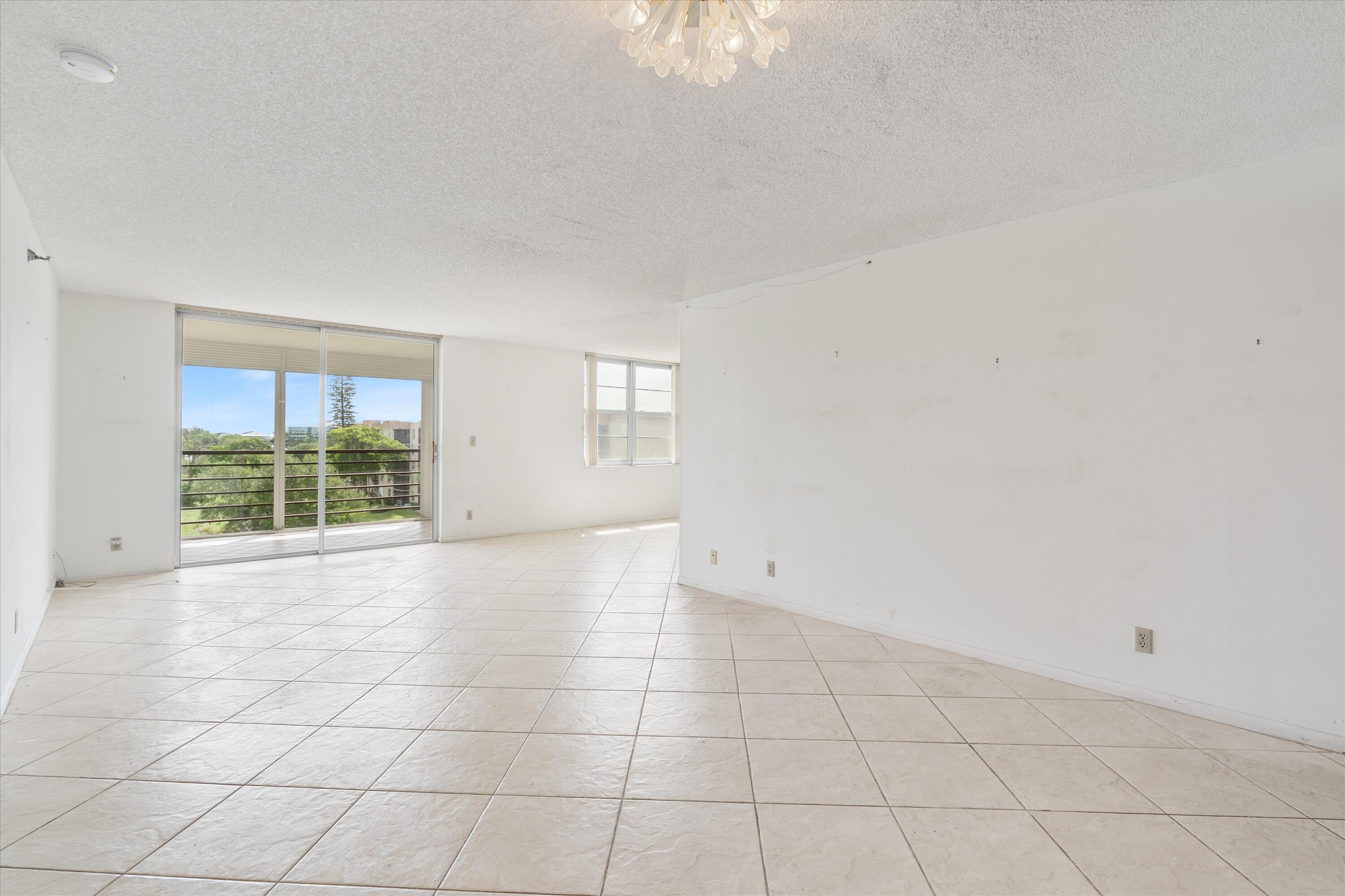 5340 NW 2nd Avenue Ph-29