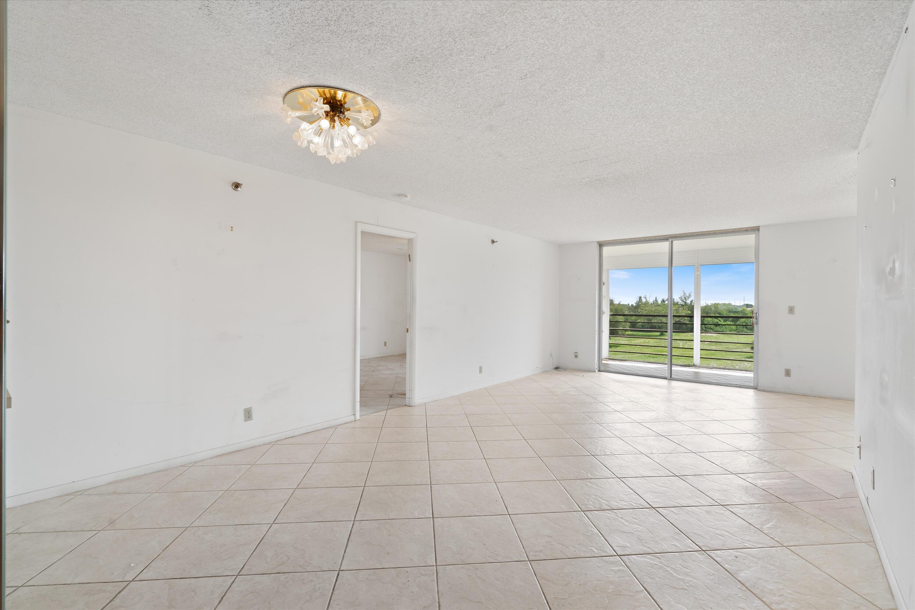 5340 NW 2nd Avenue Ph-29