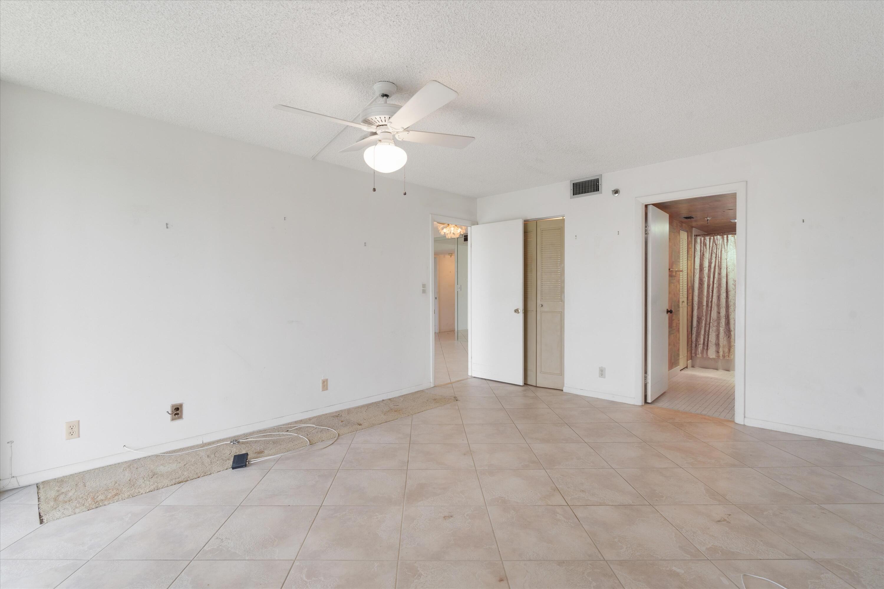 5340 NW 2nd Avenue Ph-29