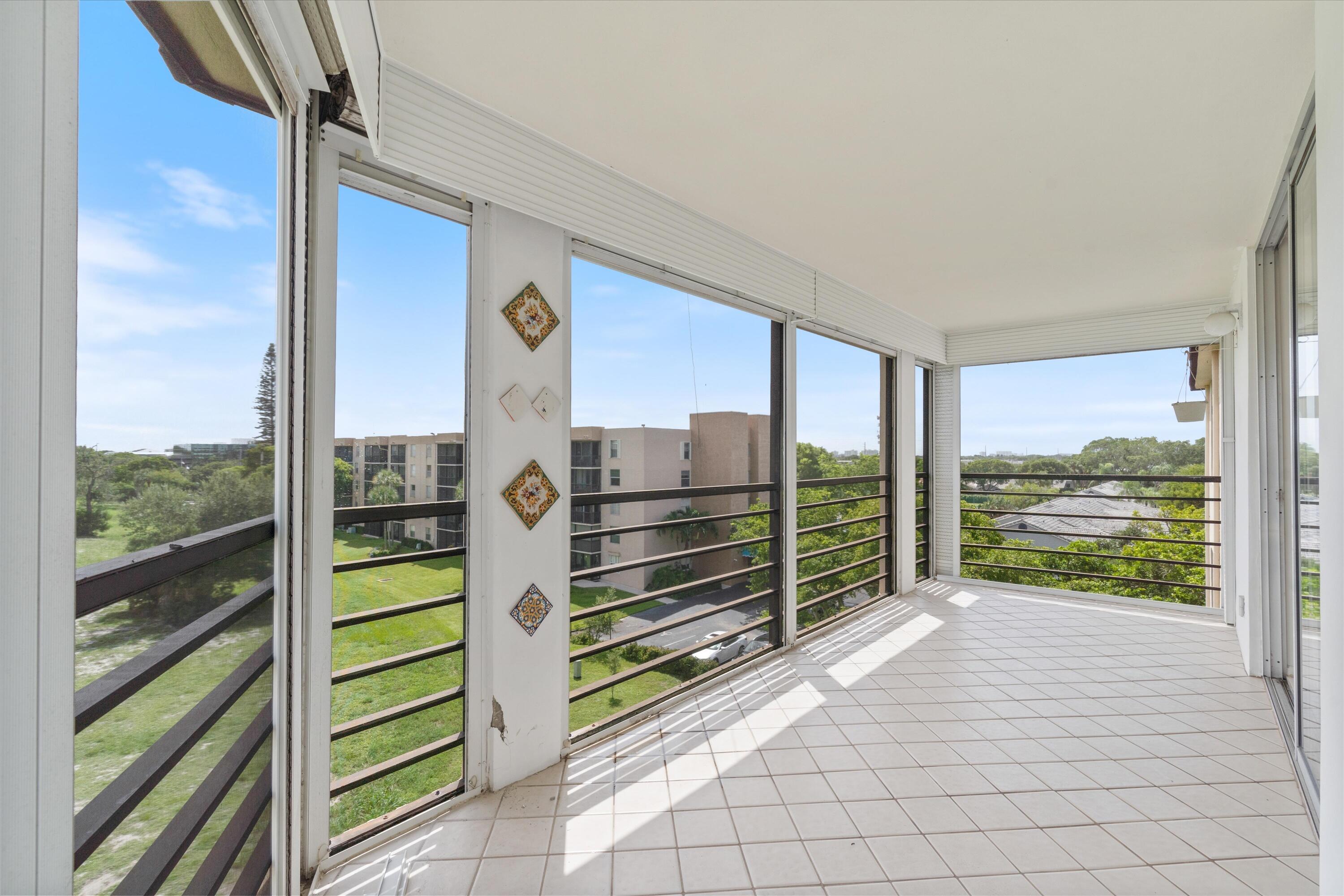 5340 NW 2nd Avenue Ph-29