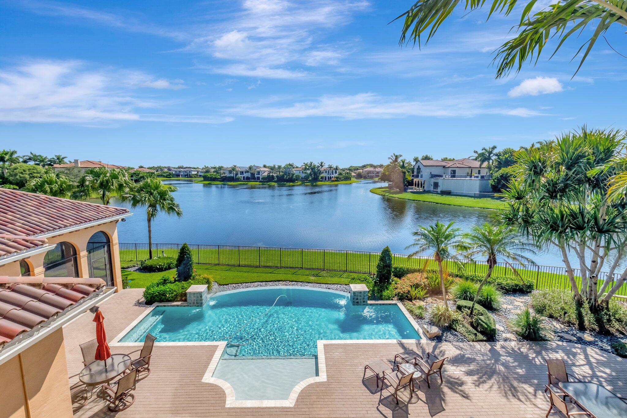 9230 Este Lago Drive