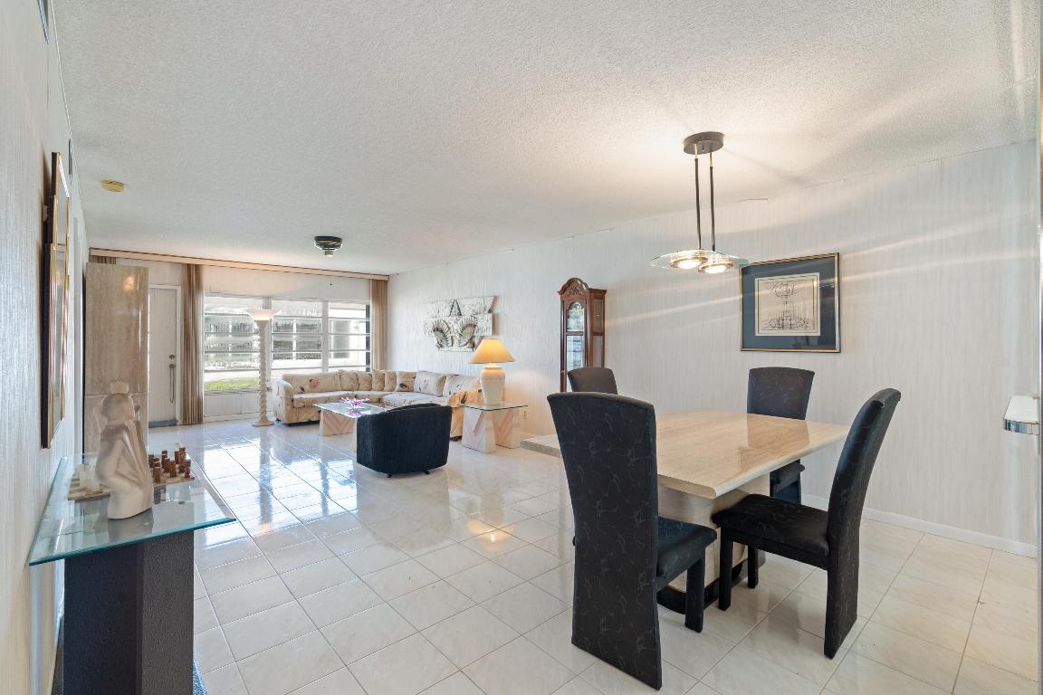 18871 Stewart Circle 4