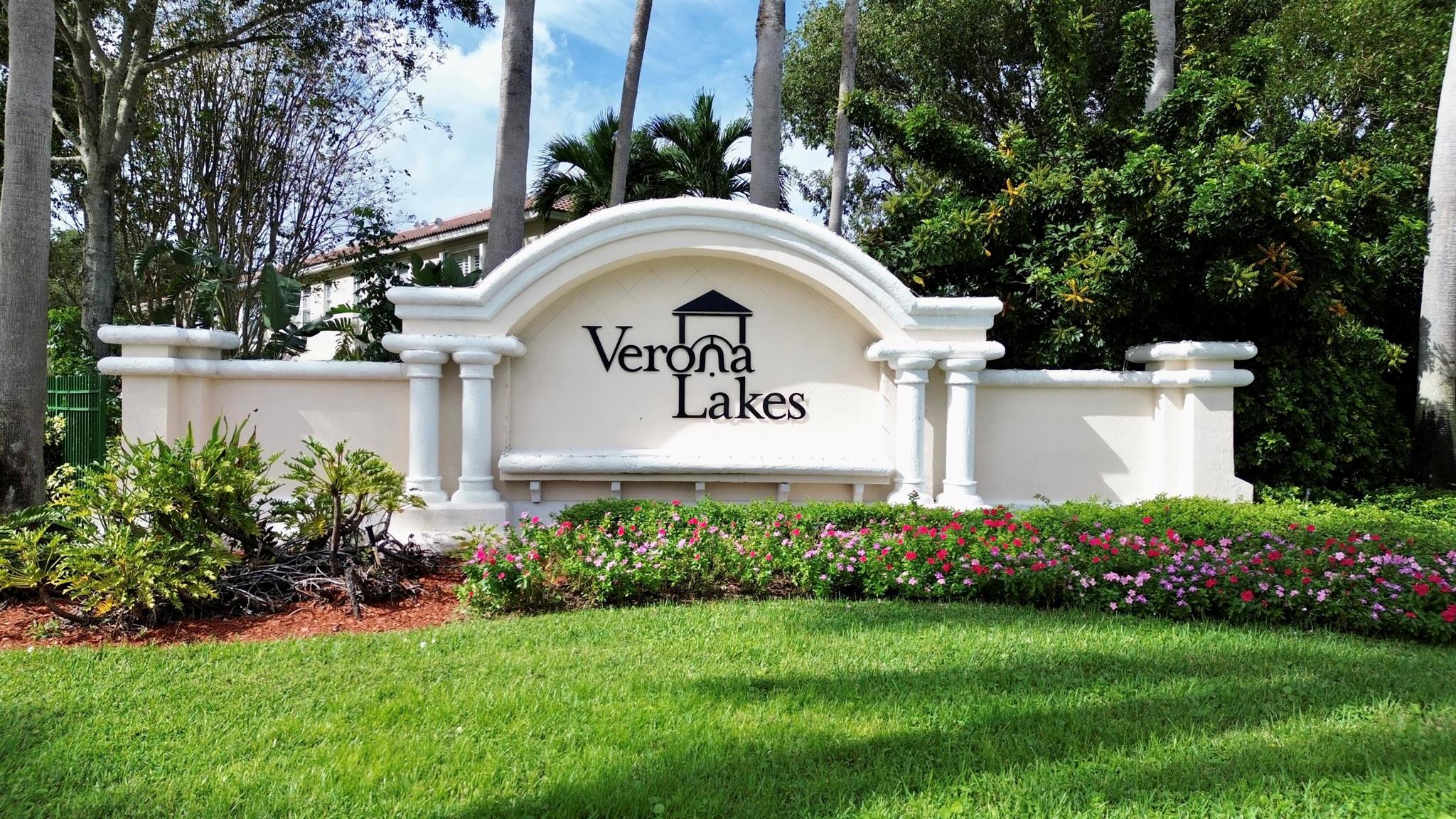 9517 Verona Lakes Blvd Boulevard