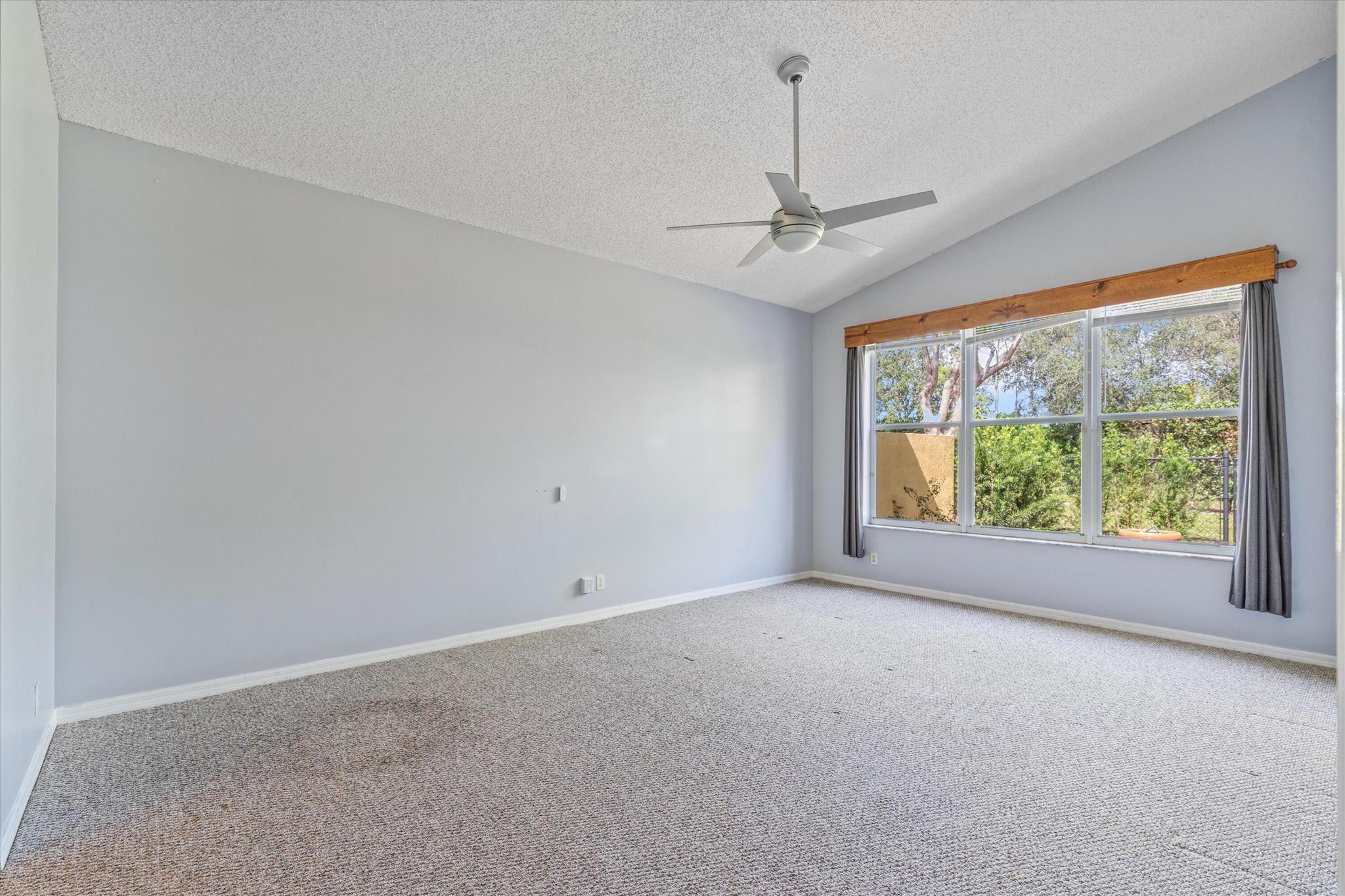 9517 Verona Lakes Blvd Boulevard