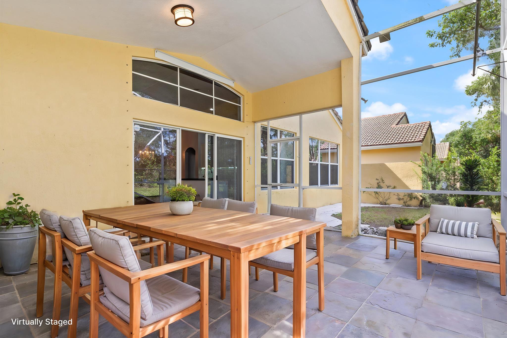 9517 Verona Lakes Blvd Boulevard