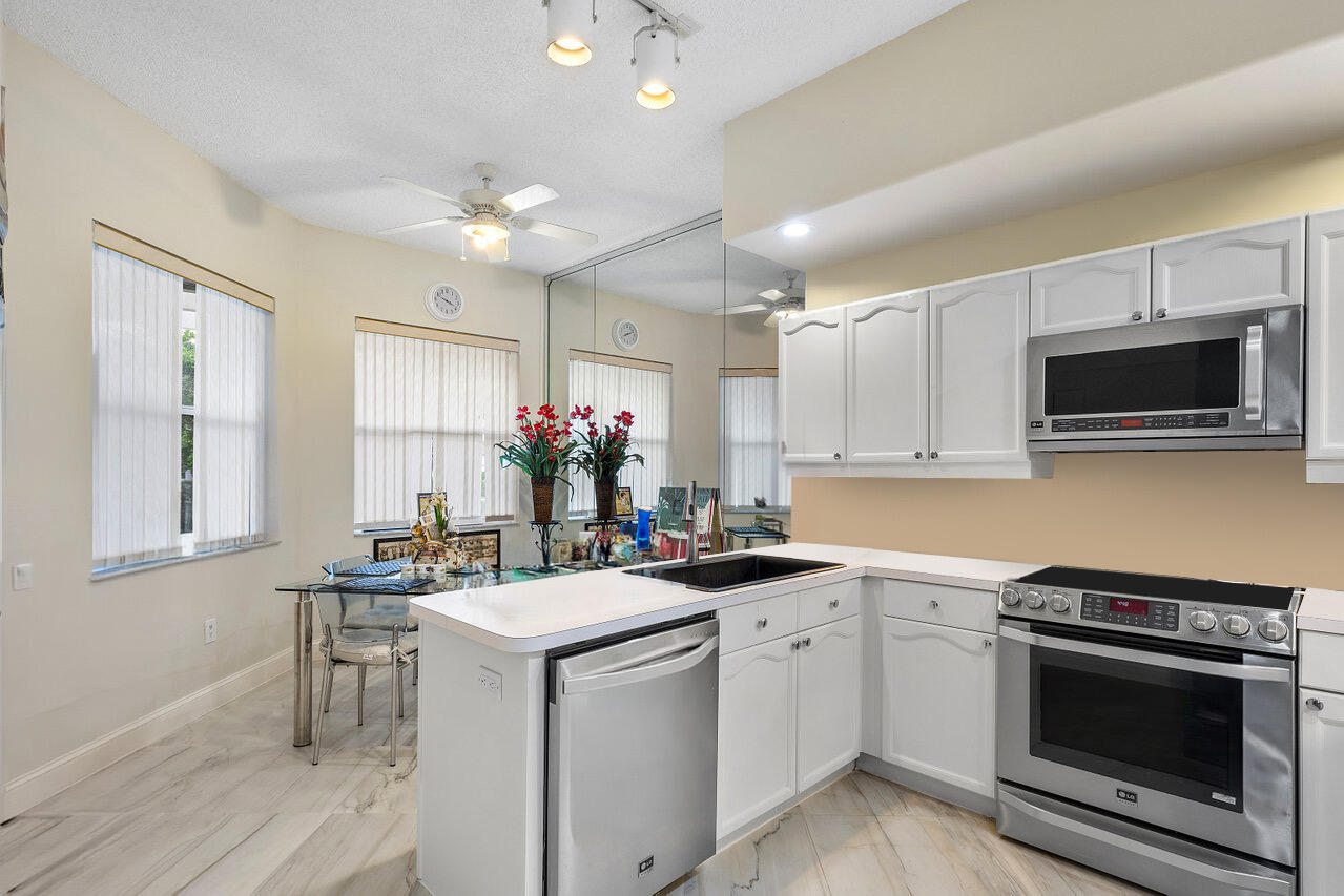 2464 NW 59th Street 1104