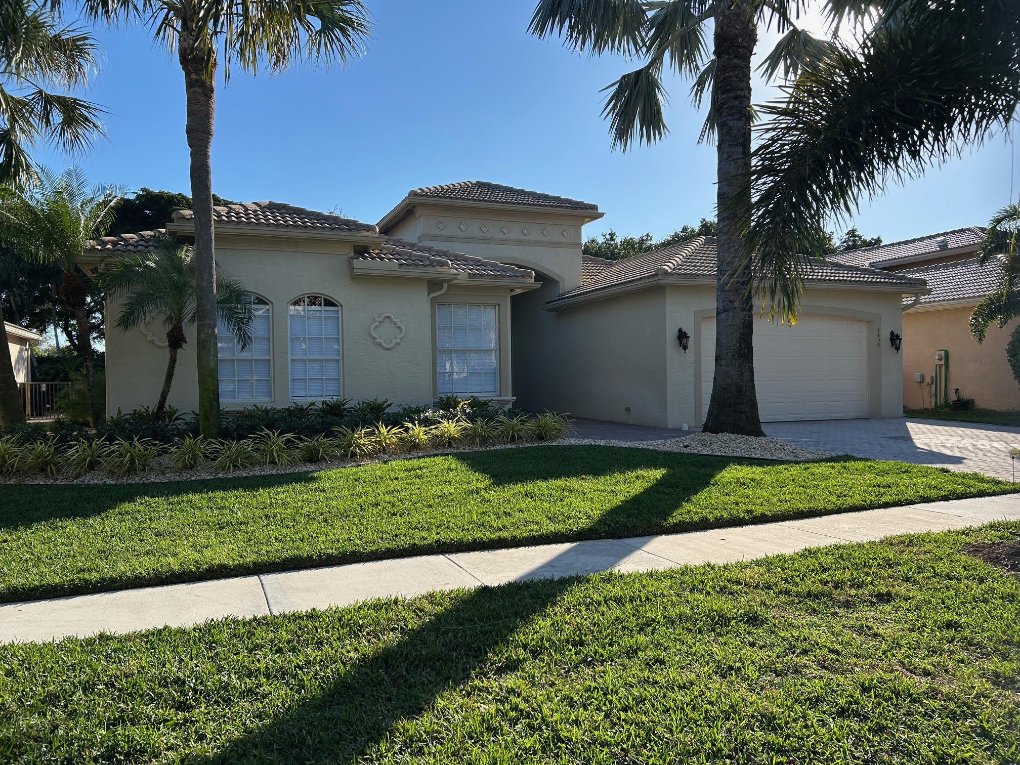 7438 Carmela Way