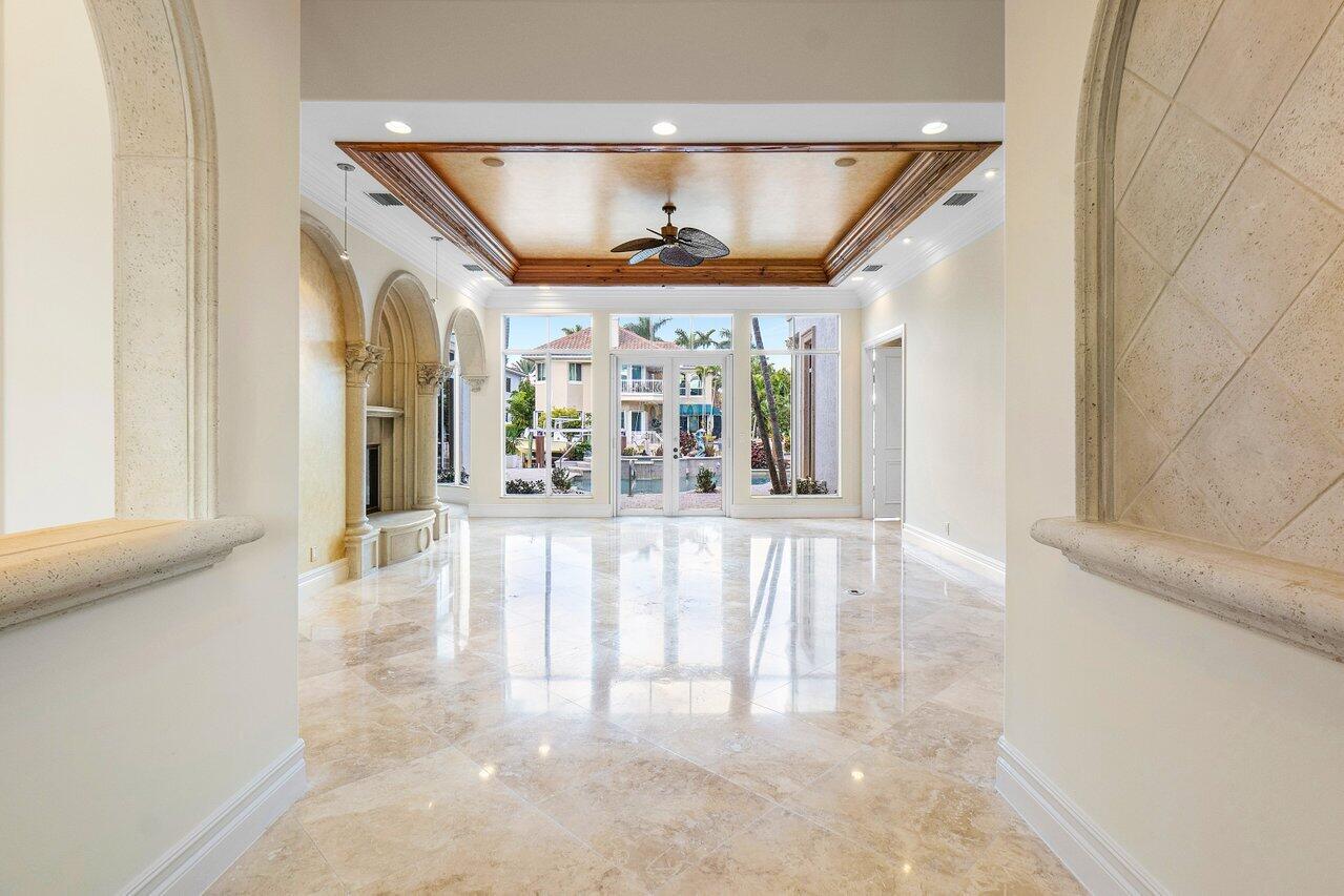 811 NE 33rd Street