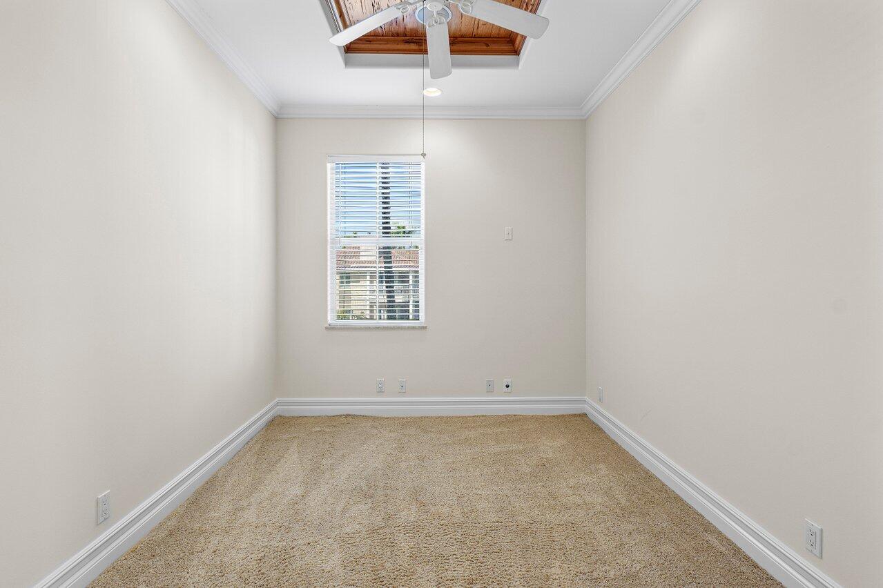 811 NE 33rd Street