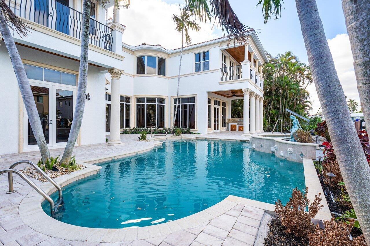 811 NE 33rd Street