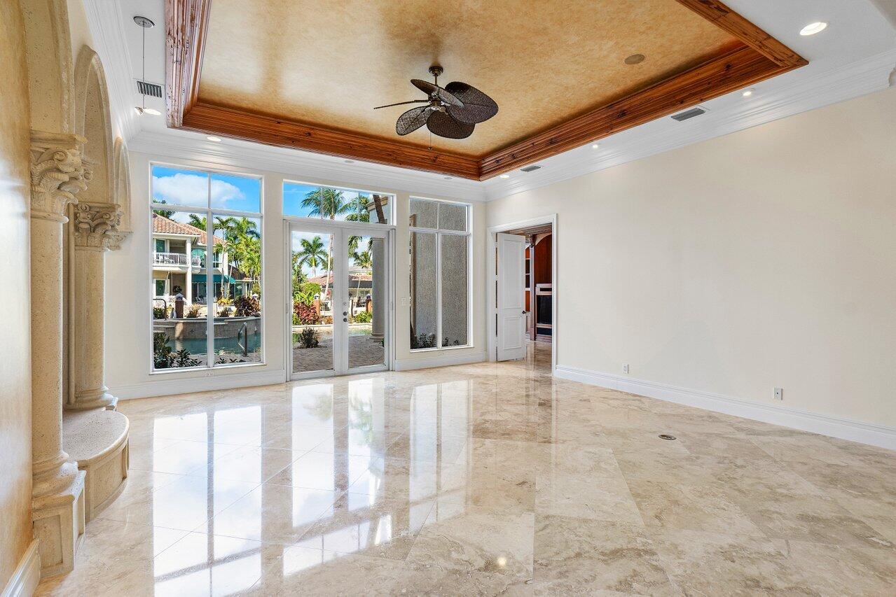 811 NE 33rd Street