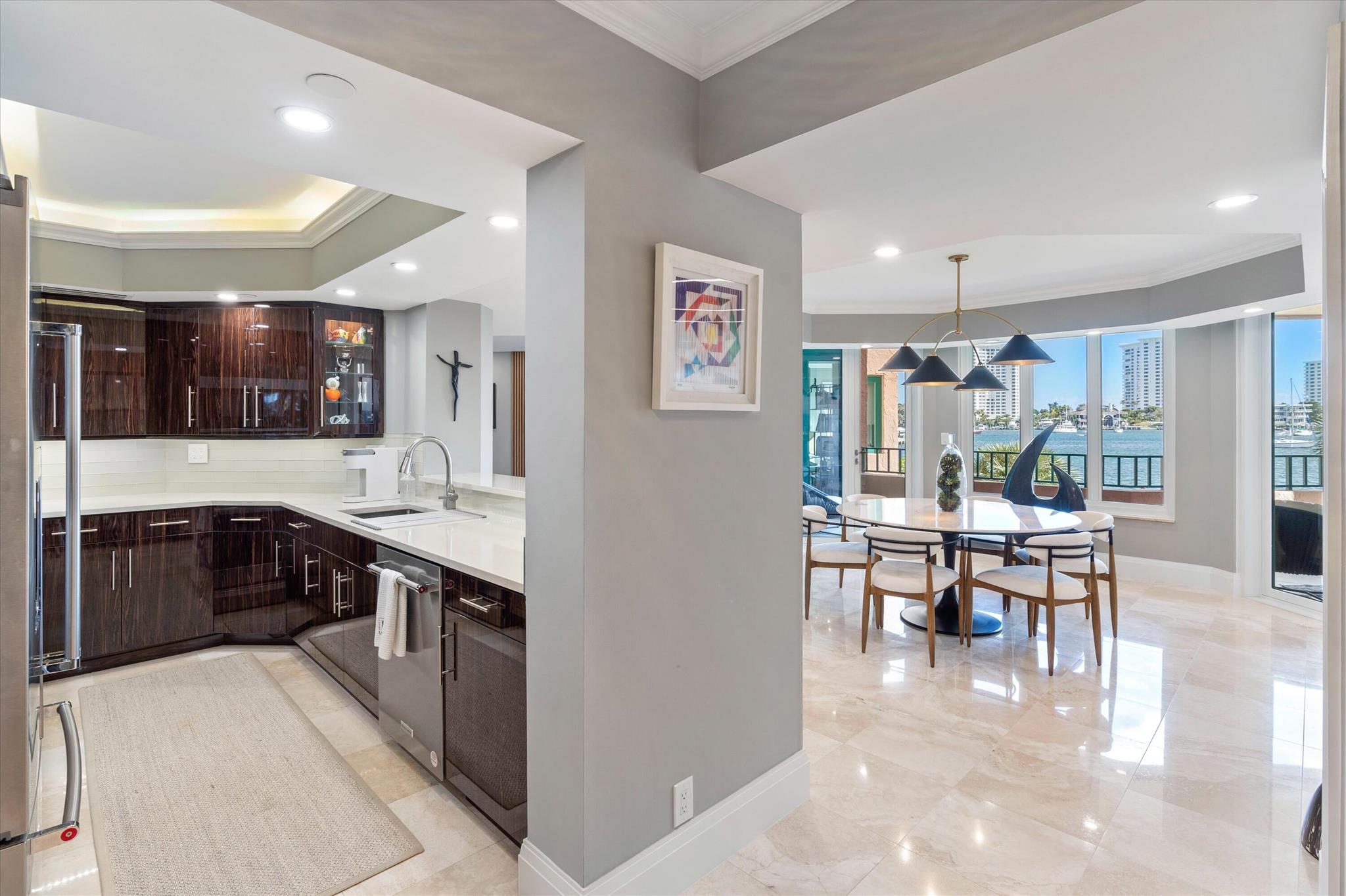 140 SE 5th Avenue 250