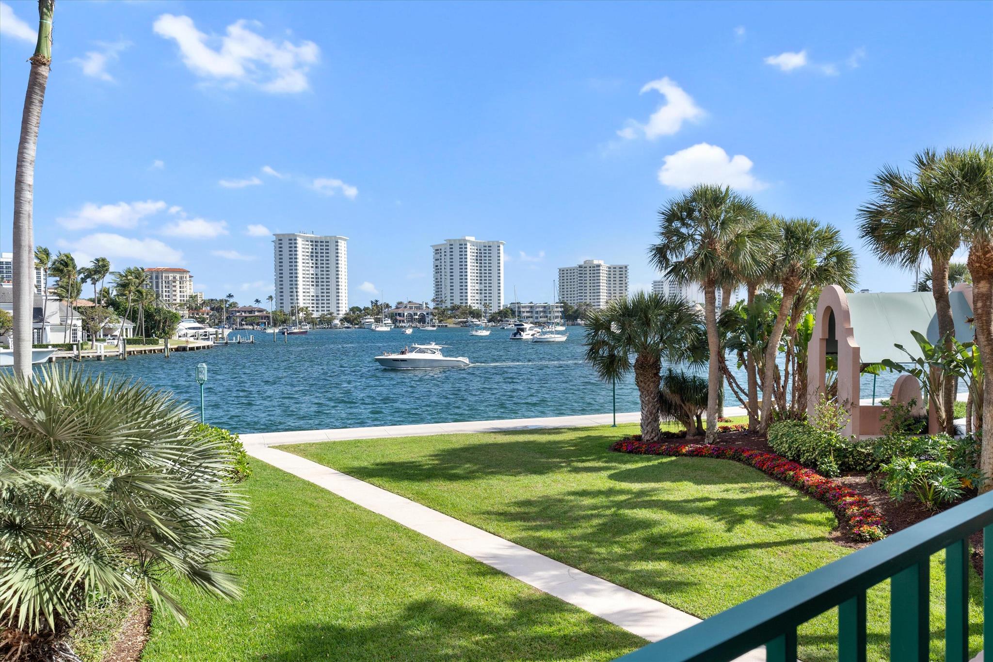 140 SE 5th Avenue 250